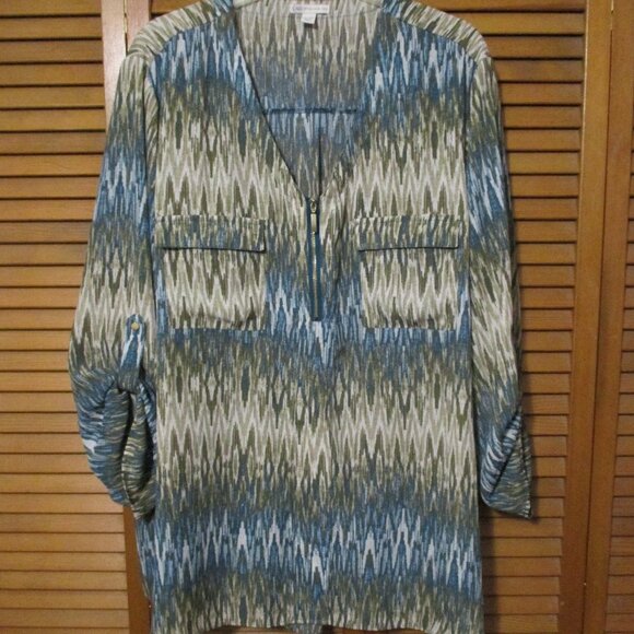 Cato top V neck with zipper lightweight 3/4 sleeve blues & greens size 22W - Picture 1 of 9